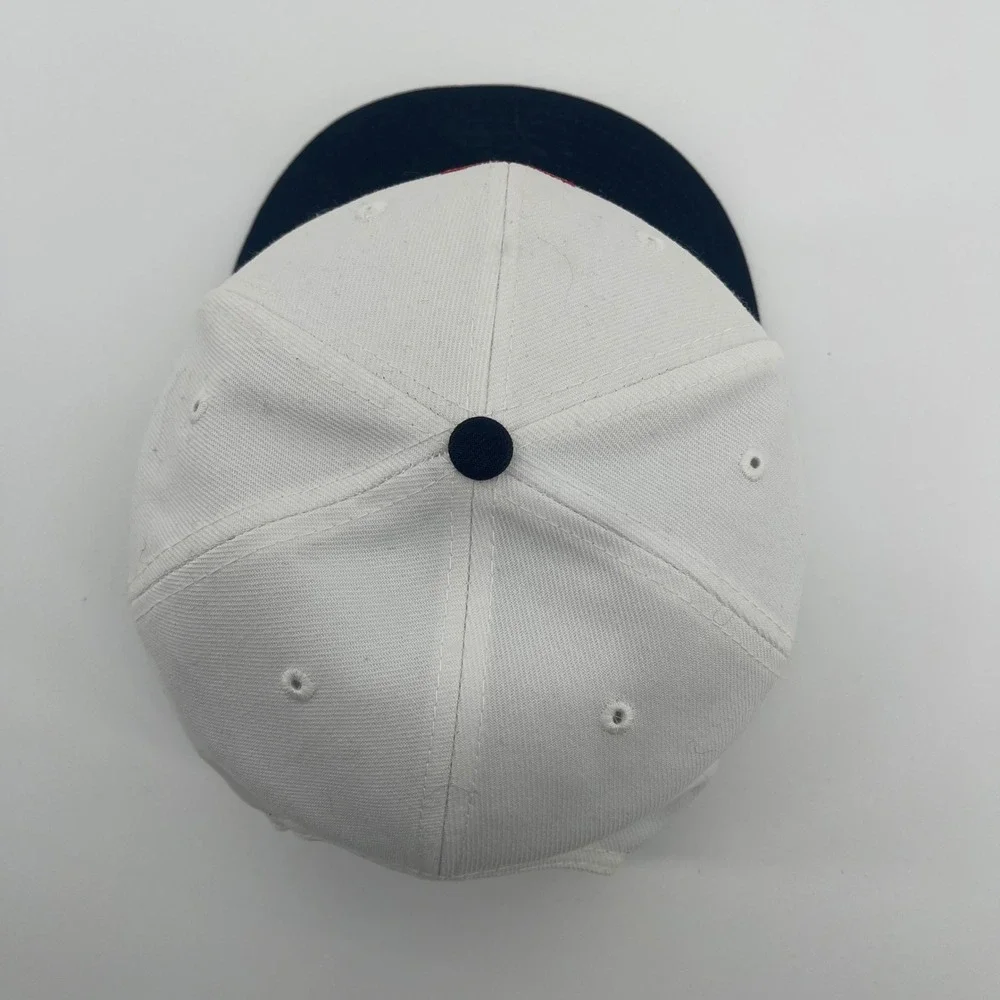 Atlanta Braves Snapback Hat Mens OSFM White Navy MLB New Era 9FIFTY Baseball Cap